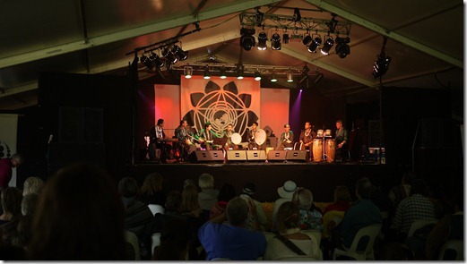 Traditional Kurdish & Persian music by Madakto. Bellingen Global Carnival 2011