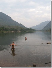 nic washing in Nam Ou