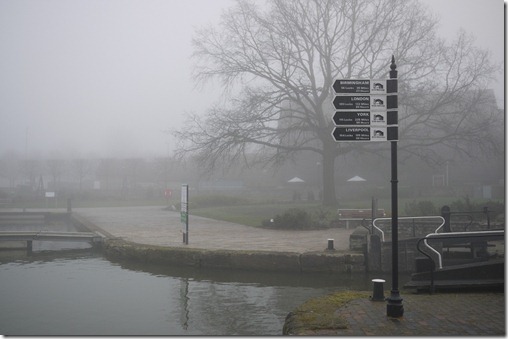 Morning fog over the canals in Stratford-upon-Avon, UK